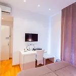 Melody Gæstehus 4*
